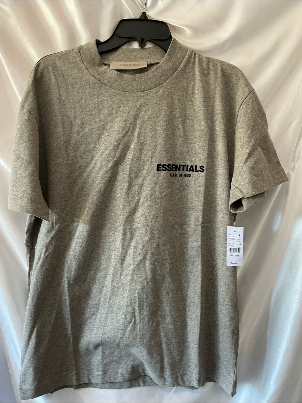 NWT Essentials Fear of God Men's Gray Logo T-Shirt S Oversized Dark Oat